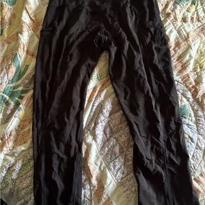 Black Athletic Leggings with Side Pockets